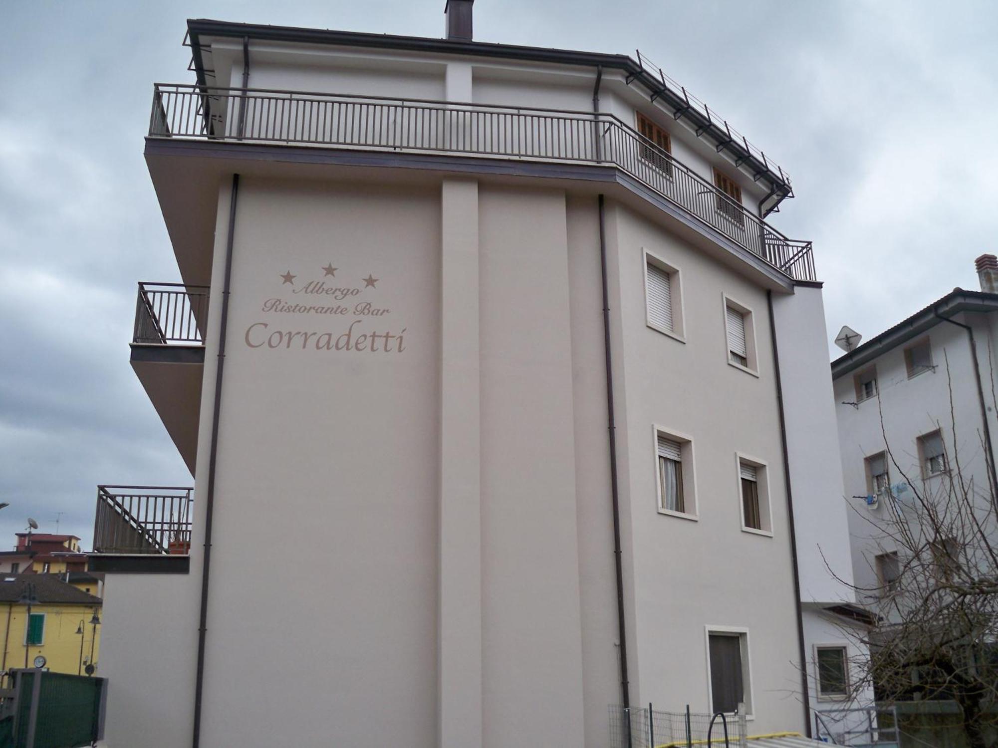 Albergo Corradetti Castel Di Sangro Εξωτερικό φωτογραφία