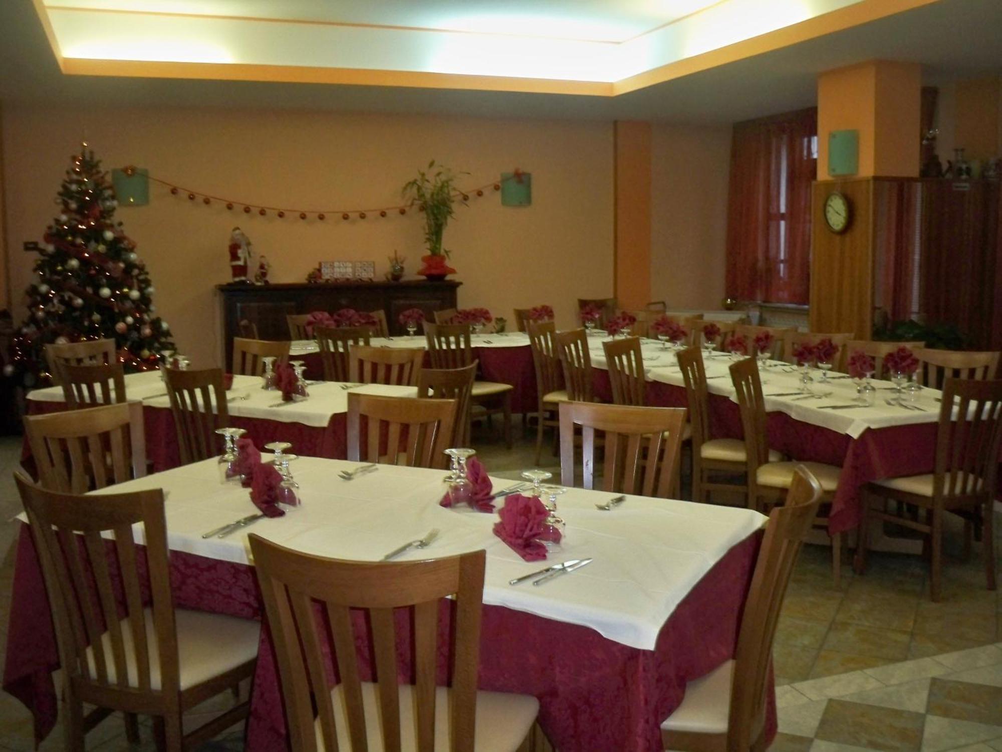 Albergo Corradetti Castel Di Sangro Εξωτερικό φωτογραφία